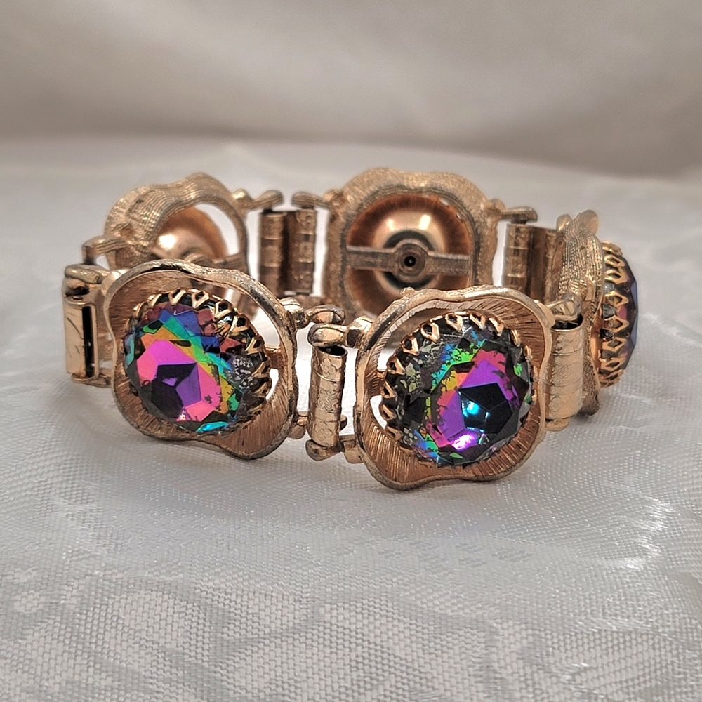 Showstopper Vintage Watermelon Vitriol Heliotrope Bracelet - Picture 3 of 7